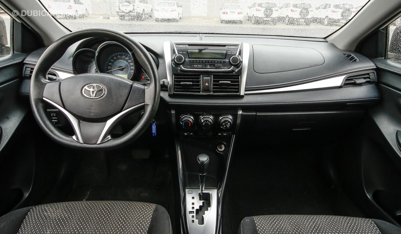 Toyota Yaris SE