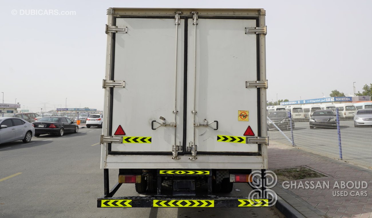 Hino 300 with refrigerated box for sale in good condition(Code : 4368)