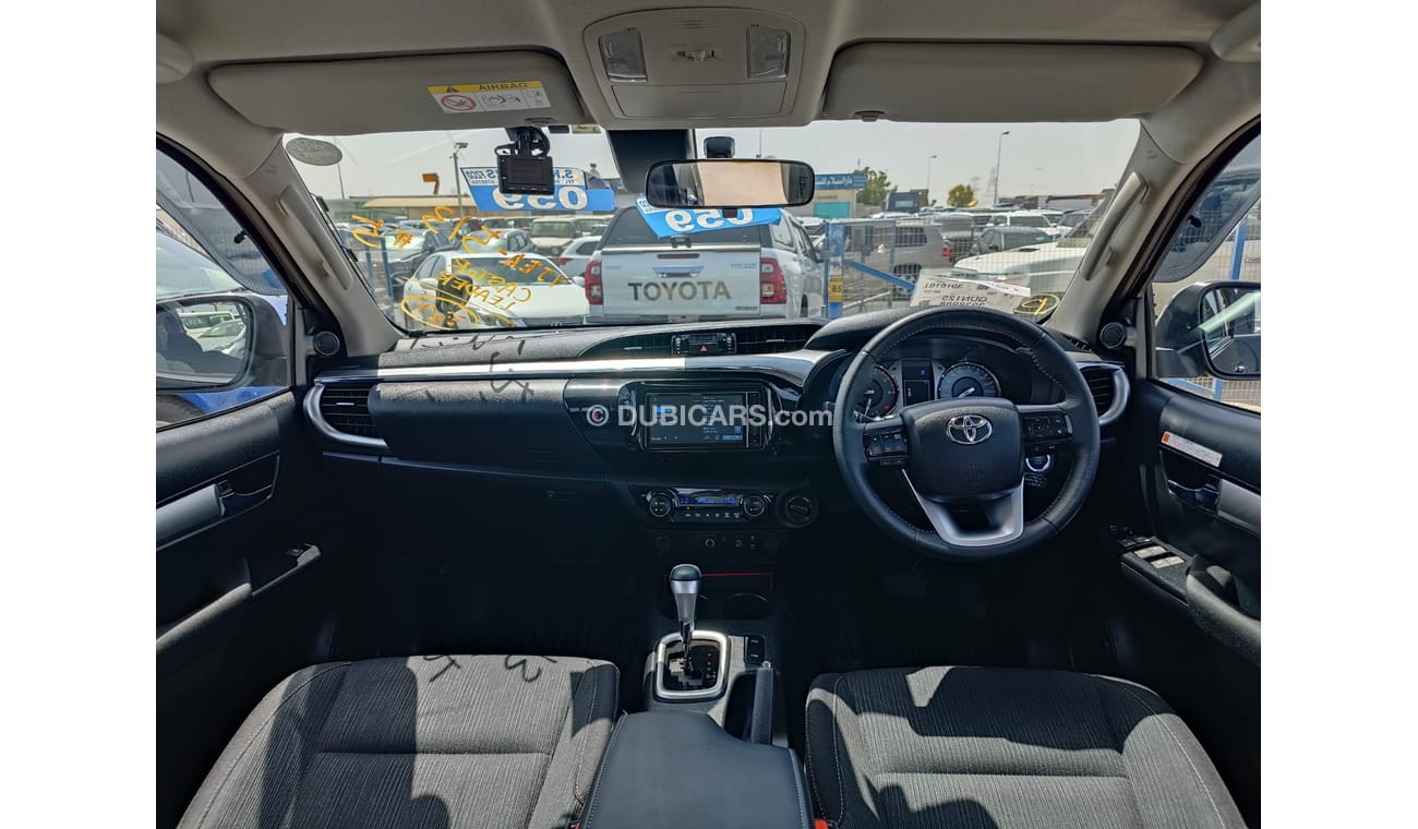 Toyota Hilux GR / GUN 125 / V4 / 2.4L DSL / A/T / DVD / ROOF CARRIER / RHD