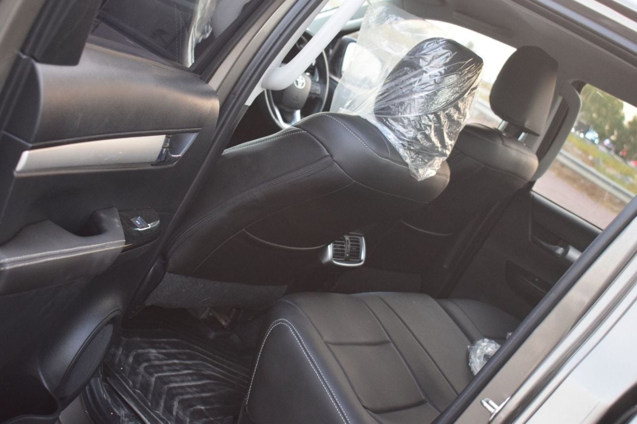 Toyota Hilux 2021 TOYOTA HILUX DOUBLE CABIN BROWN