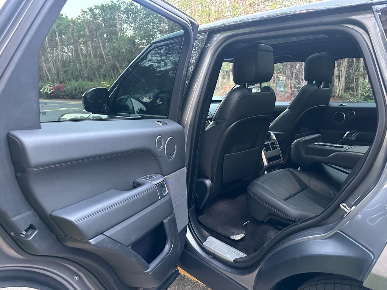 Land Rover Range Rover Sport HSE Dynamic 3.0L | 2021 | Europe Specs | Full Option | V6 355 HP | Excellent Condition