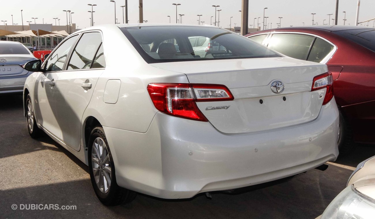 Toyota Camry S