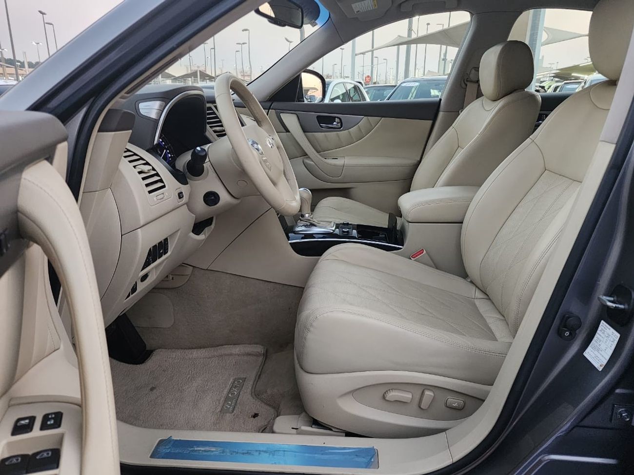 Infiniti QX70 Limited Infiniti QX 70 _GCC_2019_Excellent Condition _Full option