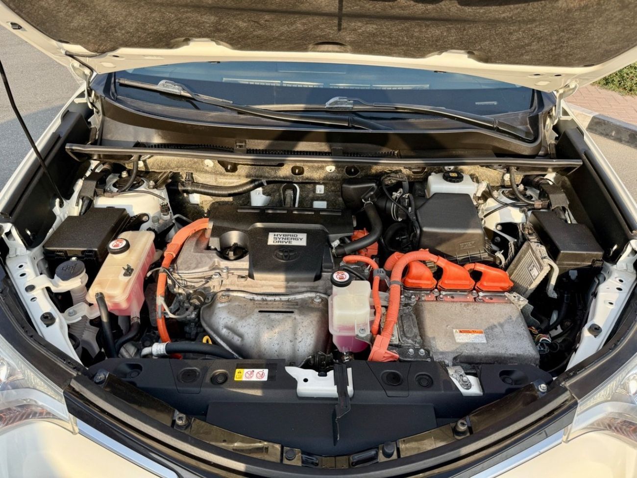 تويوتا راف ٤ LE 2.5L (219 HP) 2.5L (219 HP)