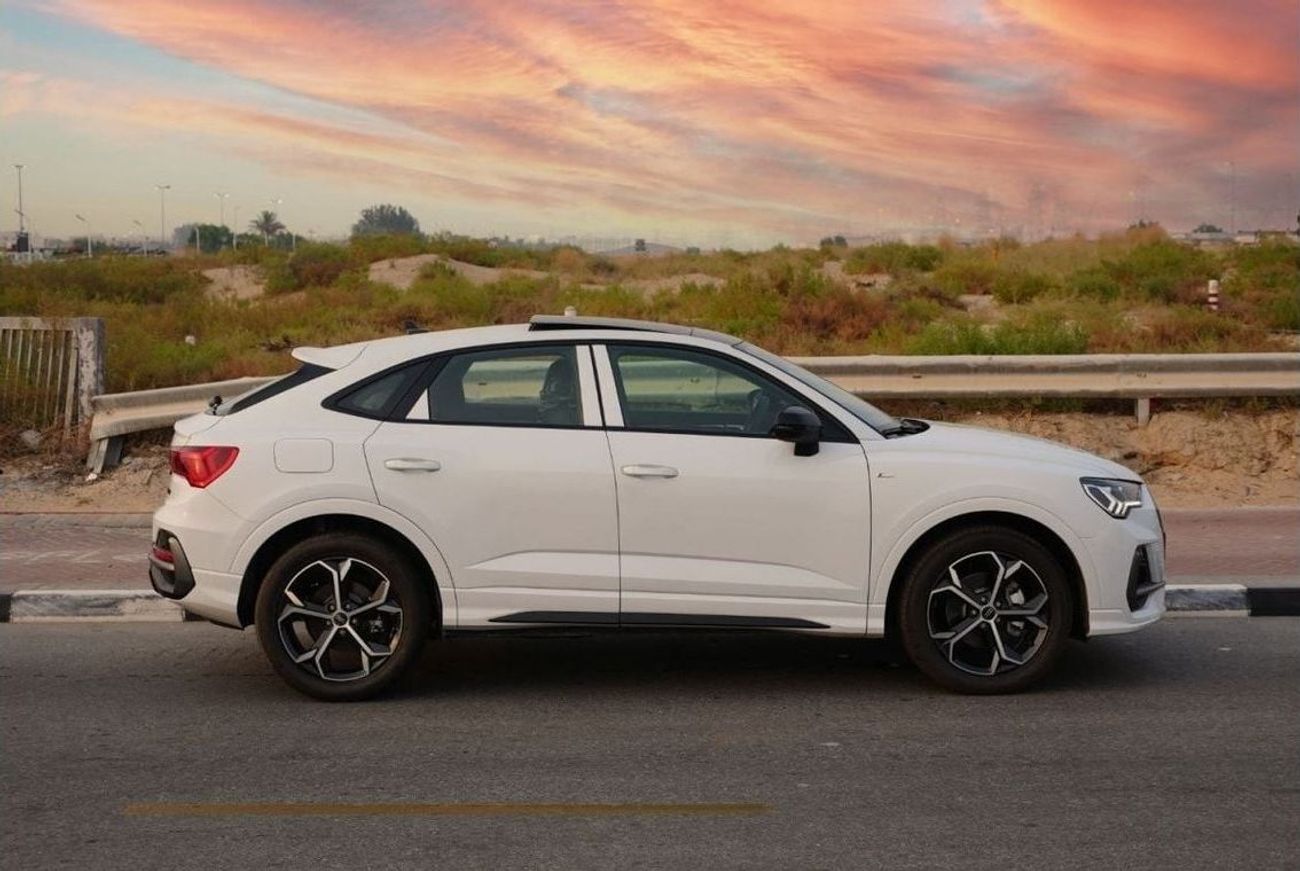 Audi Q3 2024 Audi Q3 40TFSI  S-Line SUV 2.0L White 0Km