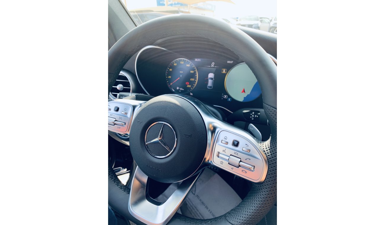 مرسيدس بنز GLC 300 2.0L PETROL COUPE AVANTGARDE