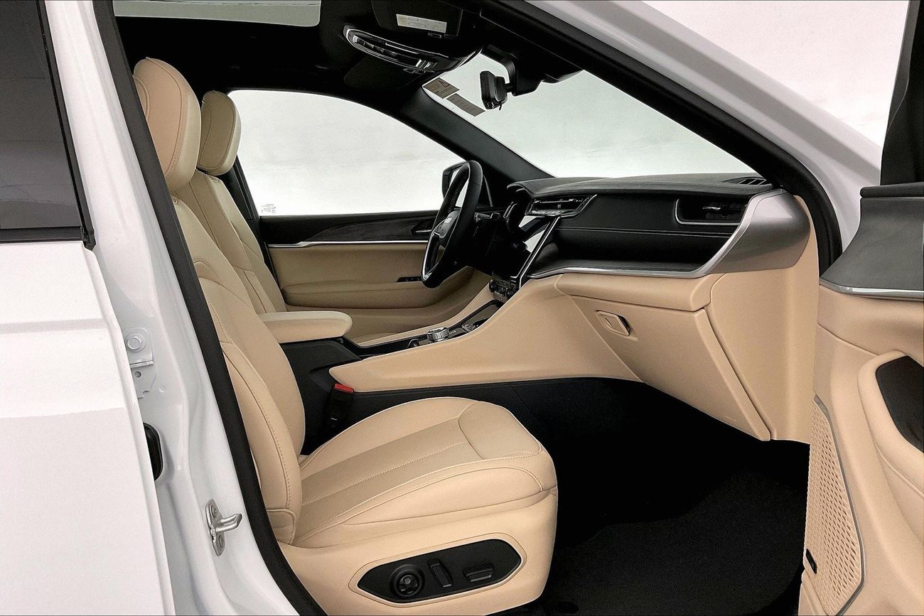 Jeep Cherokee Limited Plus | 1 year free warranty | 0 Down Payment