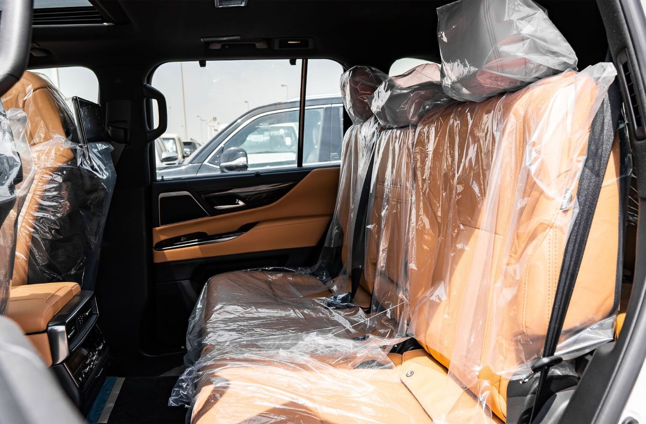 Lexus LX 700h 2025 Lexus LX700h Signature 3.5L AT Hybrid (White-Tan) 7 Seats