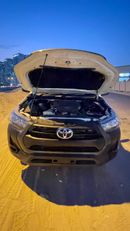 Toyota Hilux DIESEL 2.8 LITER  ,RIGHT HAND DRIVE ,AUTOMATIC GEAR