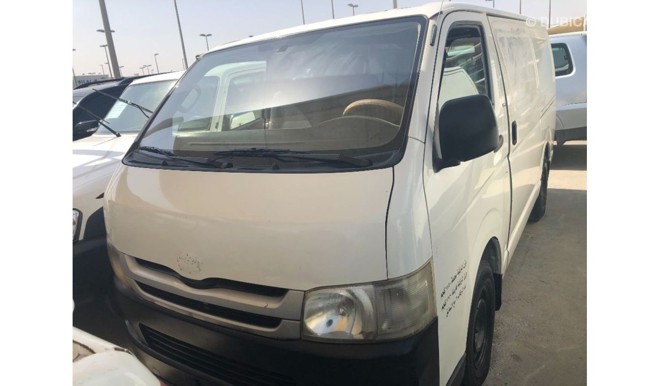 Toyota Hiace Toyota Hiace Vna,model:2010.Excellent condition