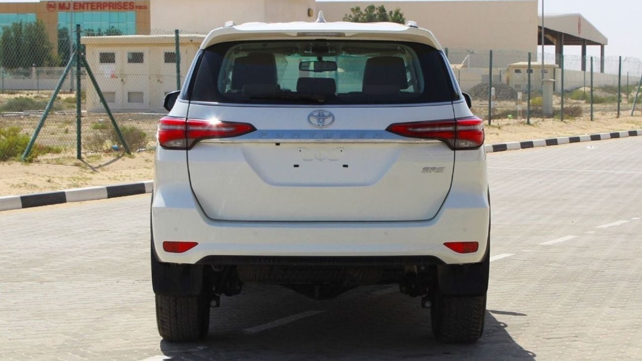 Toyota Fortuner TOYOTA FORTUNER 2.4L mid option AT