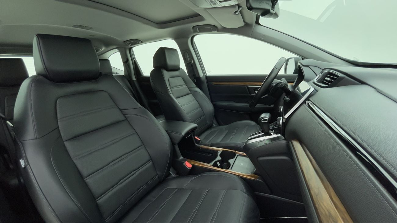 هوندا سي آر في TOURING 2.4 | بدون دفعة مقدمة | اختبار القيادة في المنزل