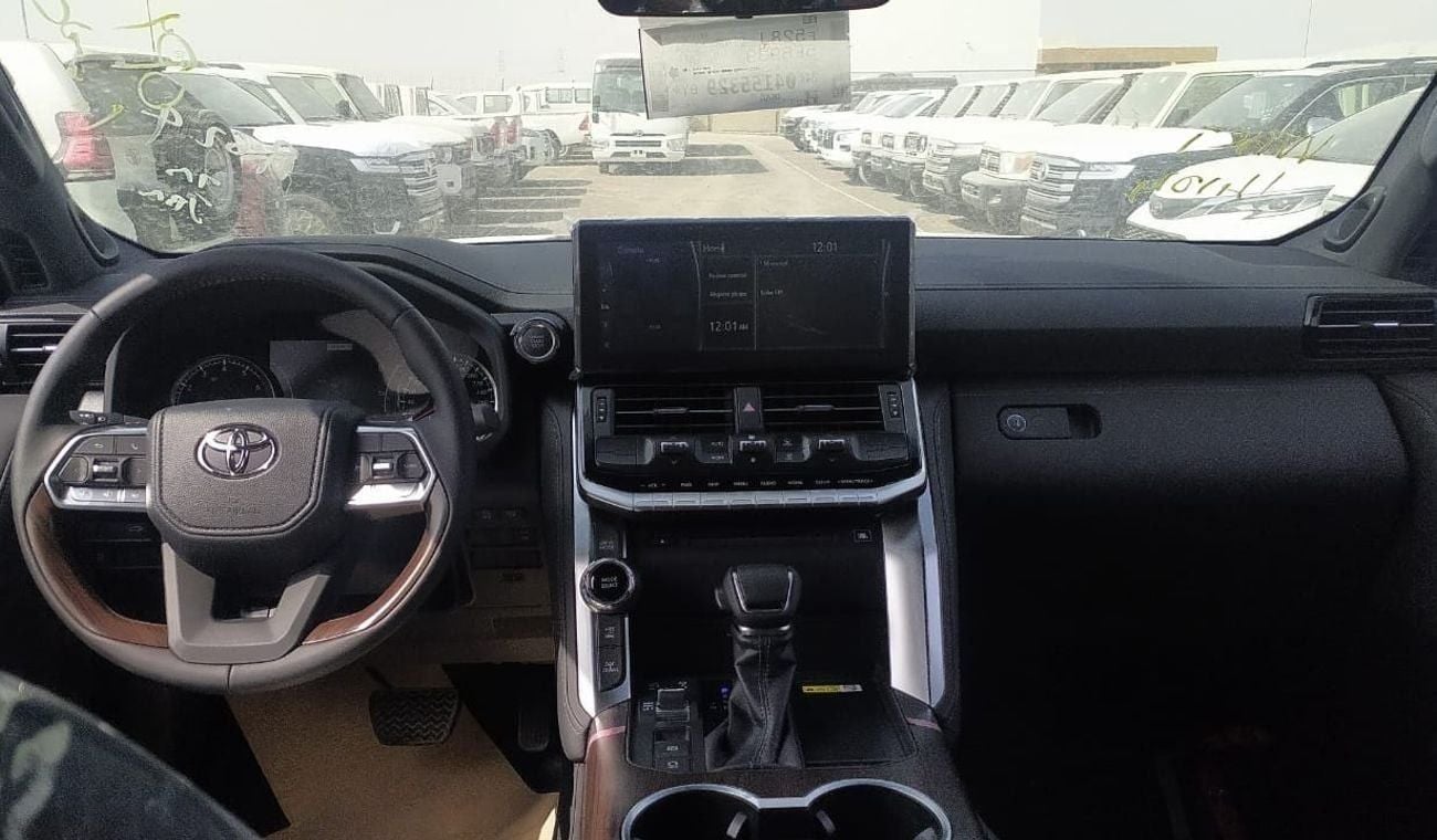 تويوتا لاند كروزر VX 3.3L TOYOTA LC300 VX+ 3.3L TWIN TURBO DIESEL
