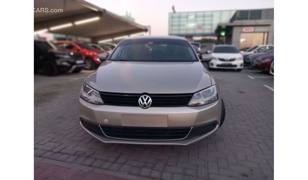 Volkswagen Jetta Volkswagen jetta 2014 gcc 2.0