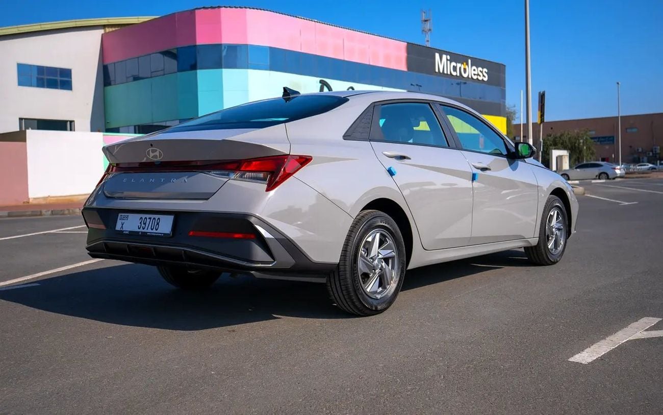 Hyundai Elantra COMFORT GCC spec