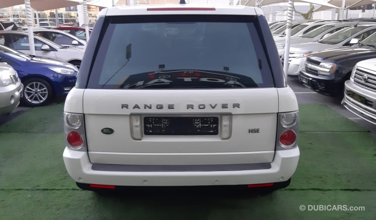 Land Rover Range Rover Vogue HSE Khaleeji Number One - Leather - Slot - Back Wing - Sensors - Wood - Fingerprint - Cruise Control Do