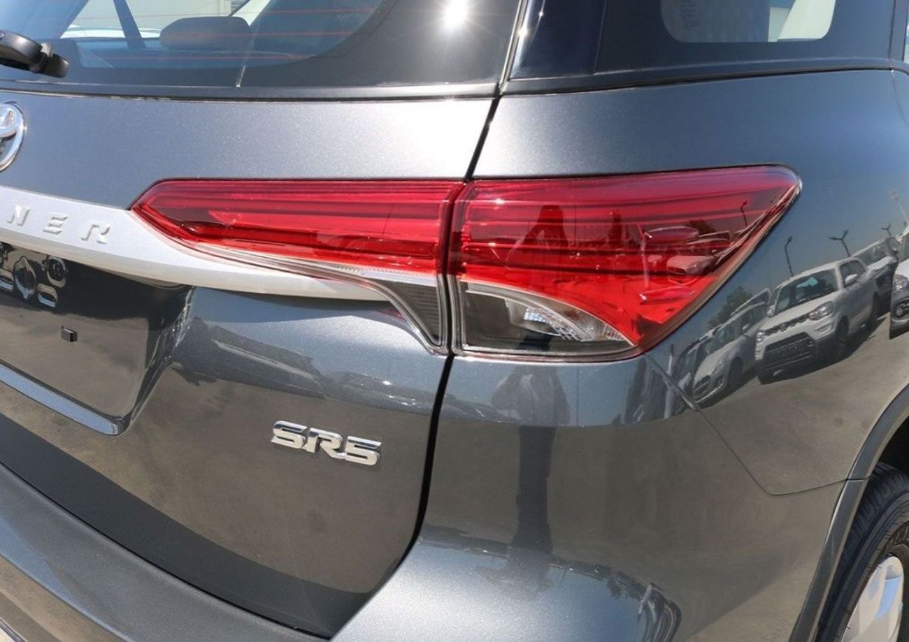 Toyota Fortuner 2023 | BRAND NEW FORTUNER E - 2.7L 4X4 WITH DIGITAL A/C AND CLIMATE CONTROL GCC SPECS - EXPORT ONLY