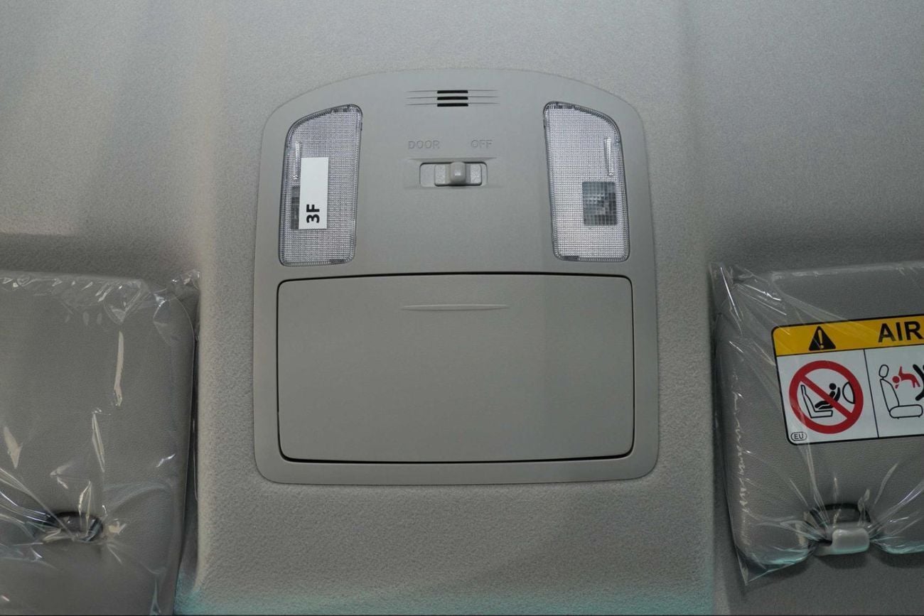 Toyota Hilux GL 2.7L 4X4 S/C STD(i) M/T PETROL