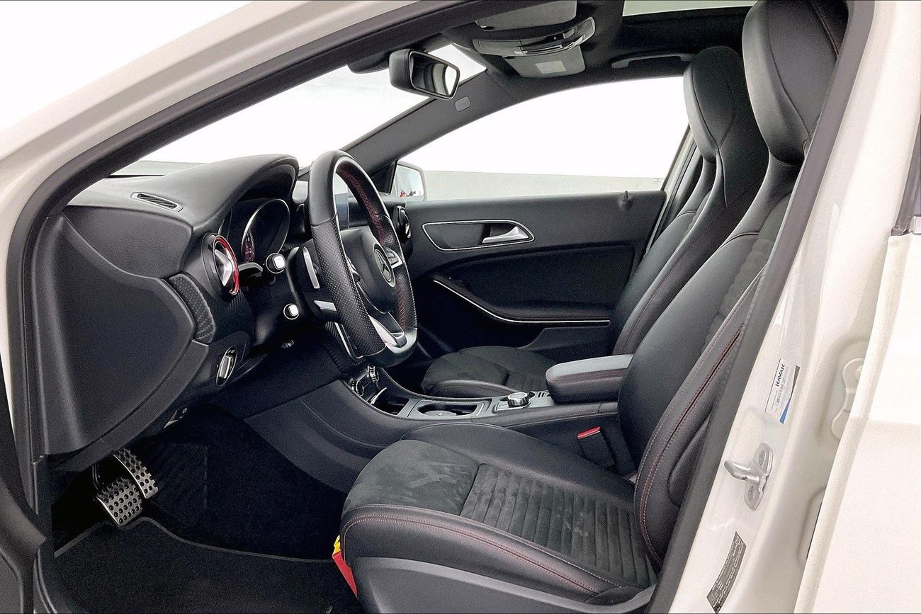 Mercedes-Benz A 250 Sport AMG (W176) | 1 year free warranty | 0 Down Payment