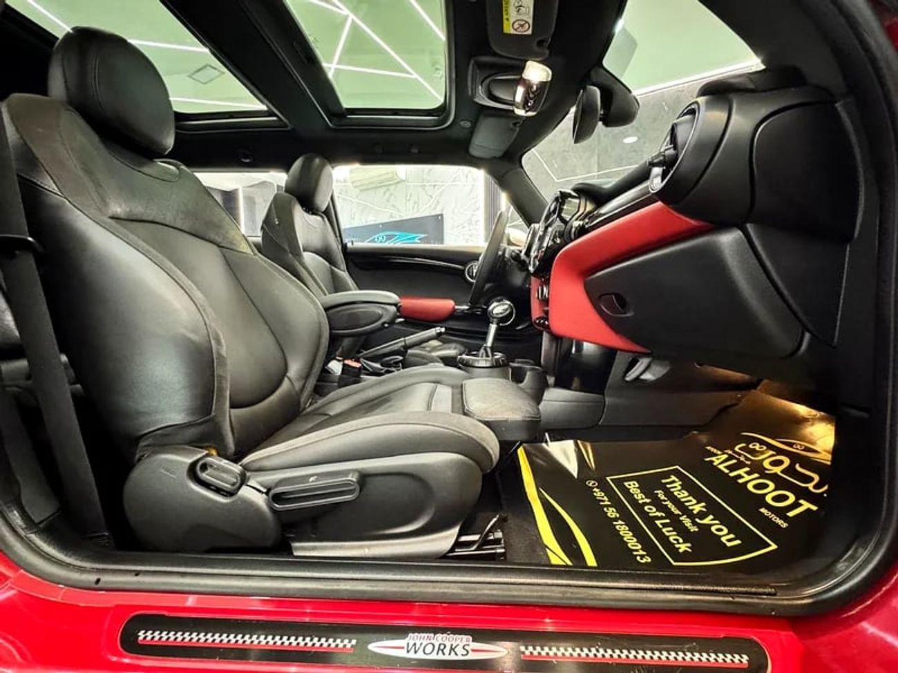 ميني كوبر BEAUTIFUL S ** JCW ** ACCIDENT FREE || GCC || TOP OPTIONS || CONDITION