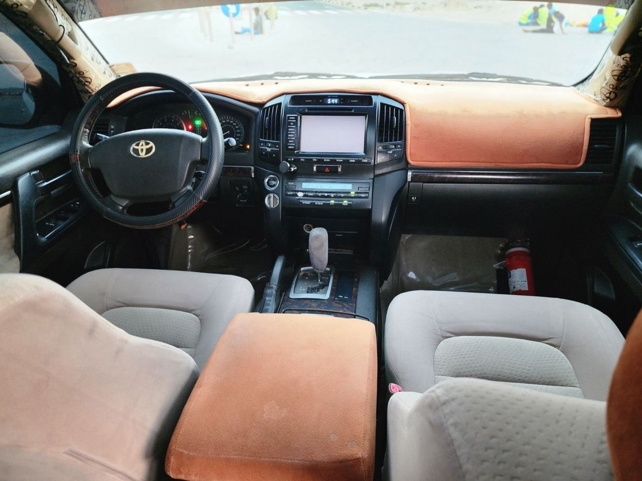 تويوتا لاند كروزر GX.R V8