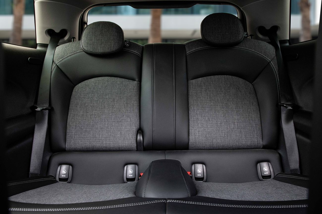 Mini Cooper Cooper | 1,606 P.M | 0% Downpayment | Perfect Condition!