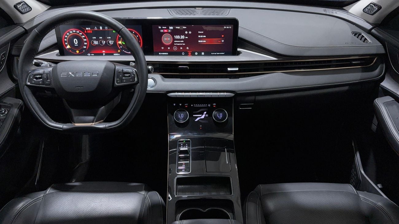 إكسيد LX LUXURY كارس24 هي سوق ضخم للسيارات المستعملة موثوق ومضمون ٪كارس24 هي سوق ضخم للسيارات المستعملة موثوق ومضمون