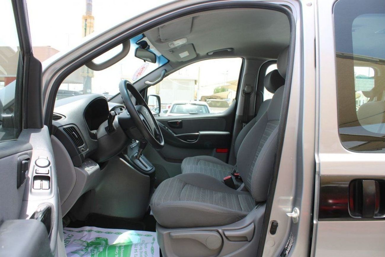 Hyundai H-1 Hyundai H1 - 2019 - GCC - Accident-Free - 2.4L  - (9 Seats) - Excellent Condition