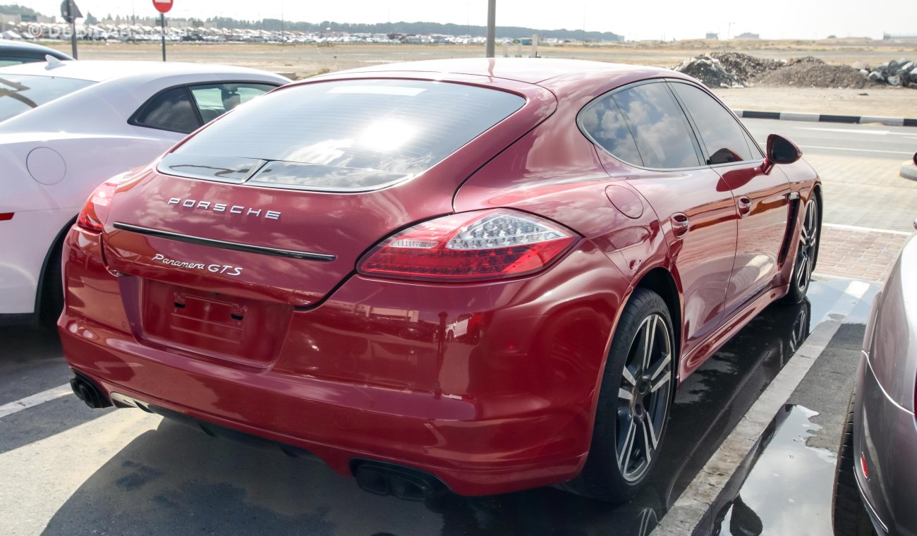 Porsche Panamera GTS