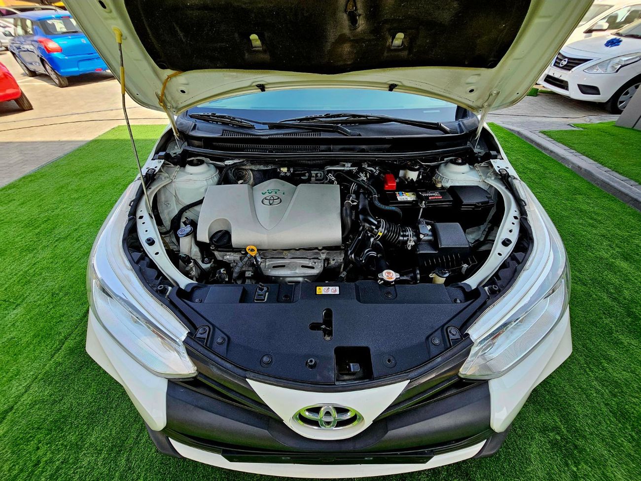 Toyota Yaris YARIS 1.5L GCC SPECS/ VERY LOW MILEAGE/ SINGLE OWNER