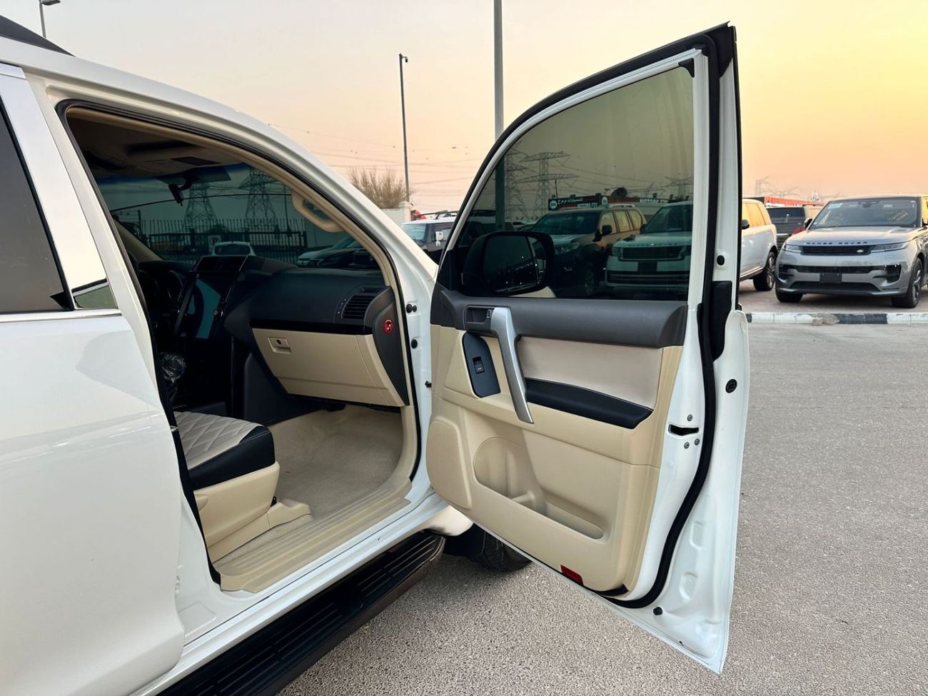 Toyota Prado MODIFIED TO PRADO 2023 | TEXTURED LEATHER SEATS | 2.7L PETROL | 2017 | TESLA SCREEN | LHD | REAR VIE