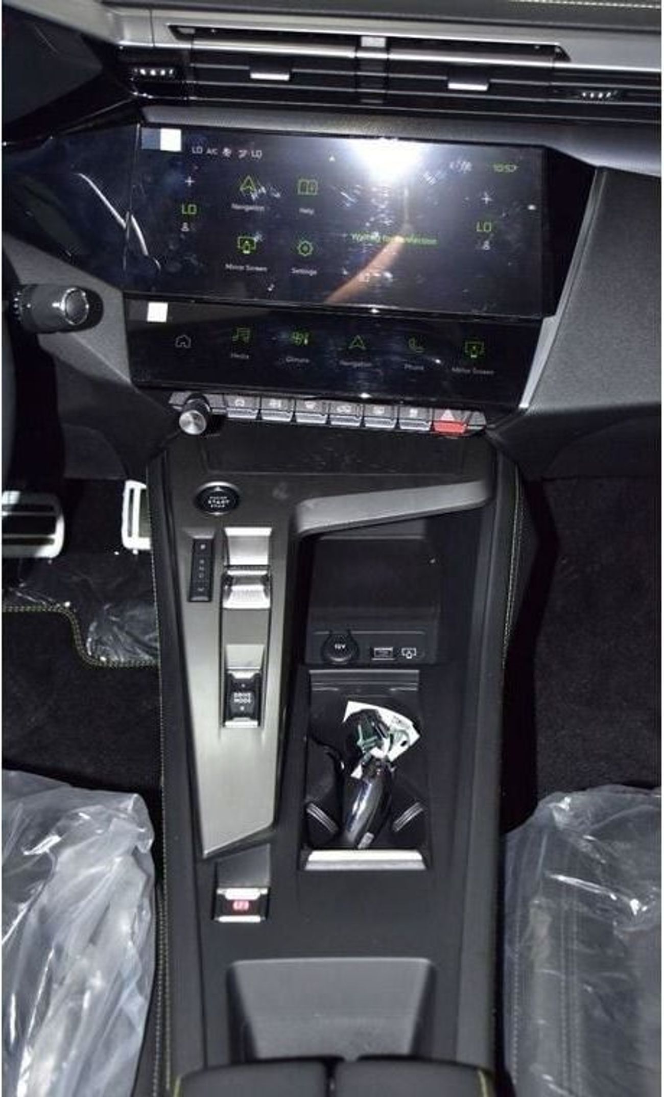 بيجو 408 EXCELLENT DEAL for our Peugeot 408 GT 1.6L ( 2025 Model ) in Blue Color GCC Specs