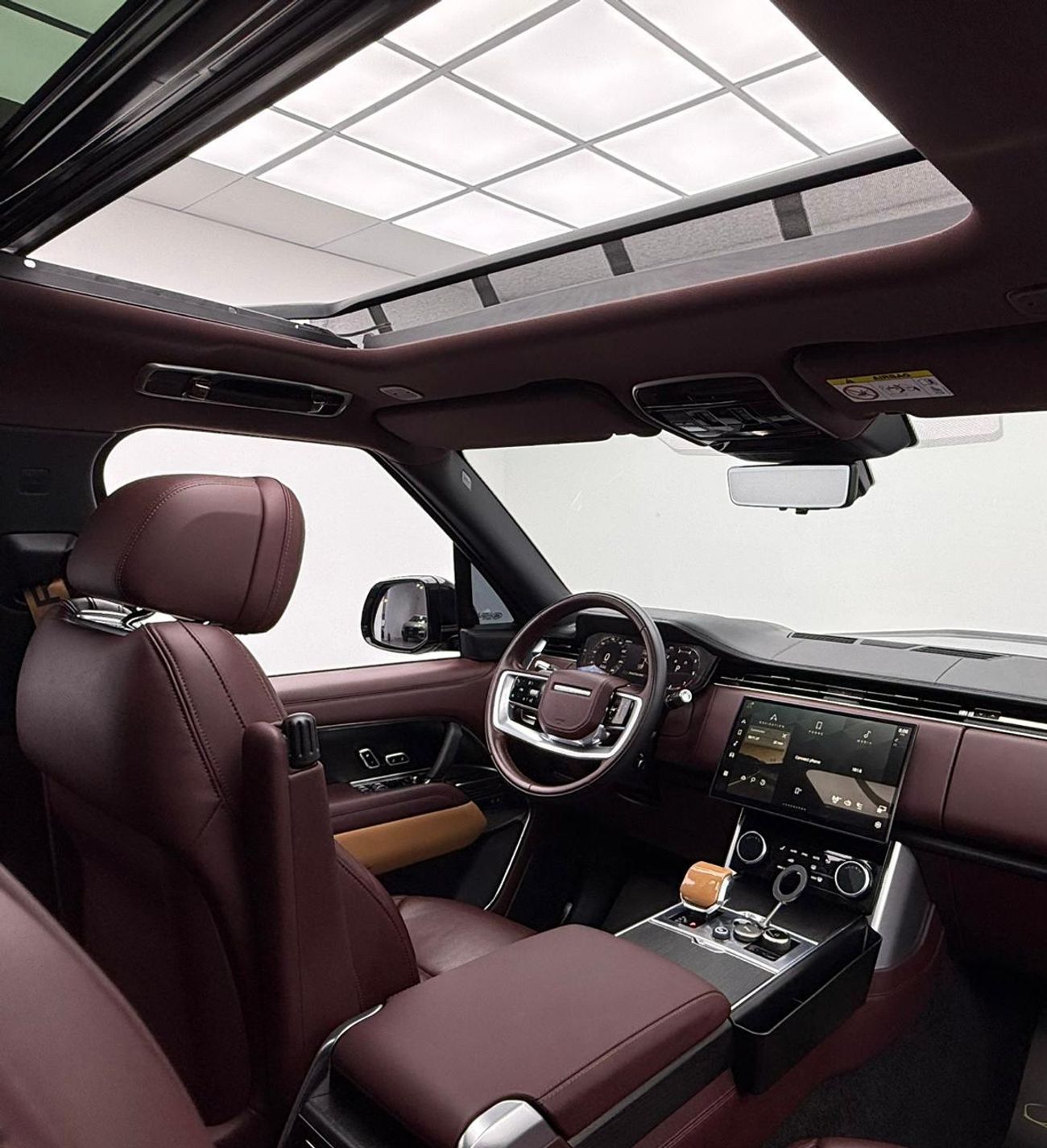 Land Rover Range Rover HSE P530 4.4L 2022 Range Rover HSE P530 With Savani Carbon Kit, 5 Years RR Warranty + Service Pack,