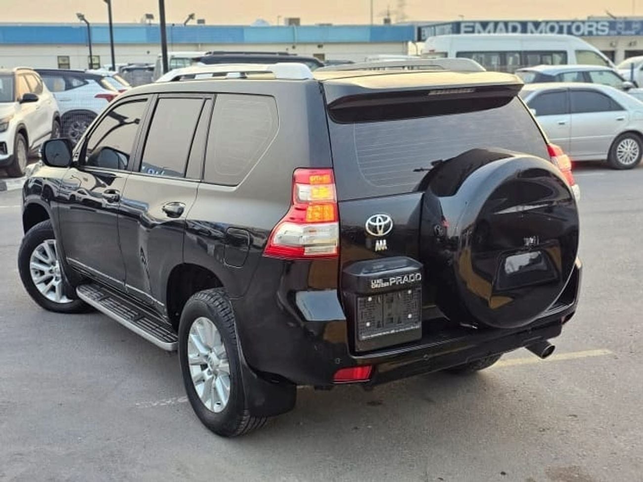 Toyota Prado VXR 4.0L 4WD LHD-GCC SPECS-Automatic-petrol-6 Cylinders-7 Seats-5 Doors
