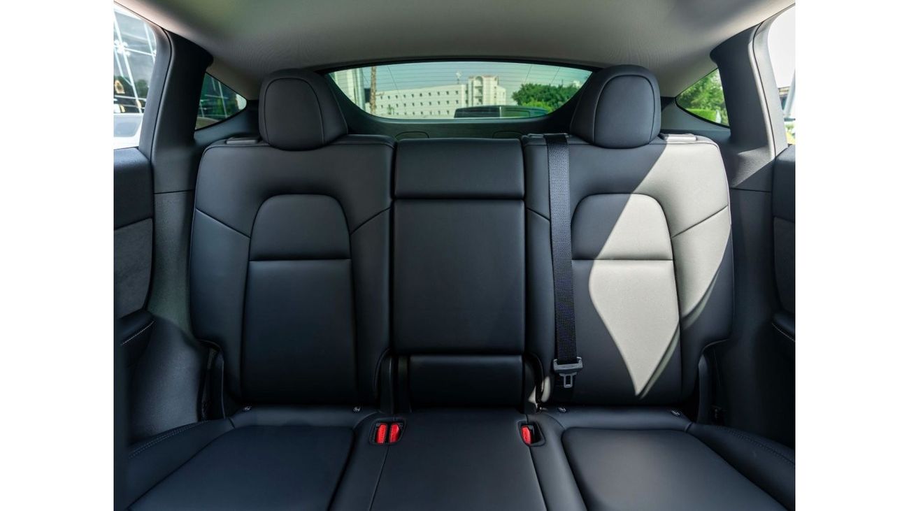 تسلا موديل Y AED 2,831 PM • MODEL Y LONG RANGE • ONLY 4,500 KMS • OFFICIAL TESLA WARRANTY UNTIL 2030•