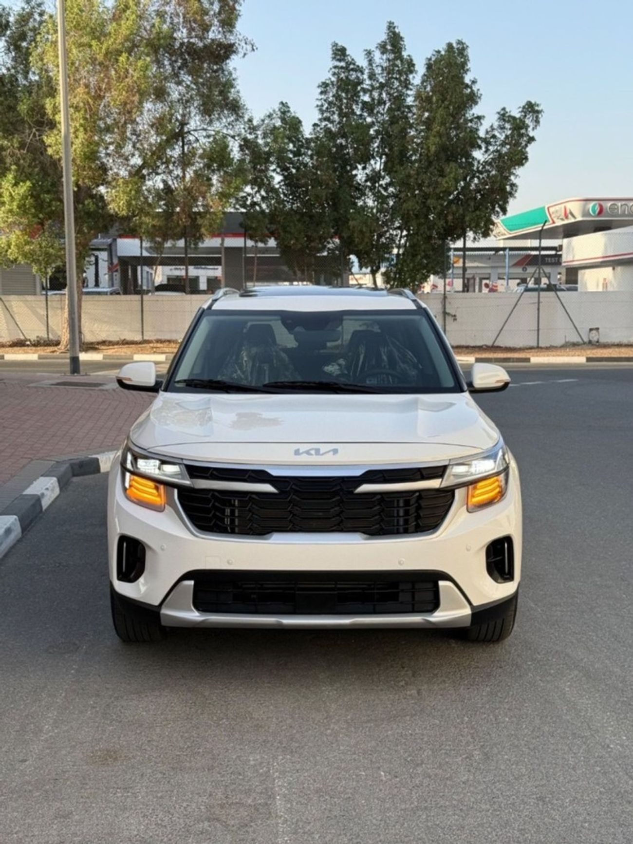 كيا سيلتوس 2024 LX 1.6L (138HP) SUNROOF FULL OPTION CANADA SPEC