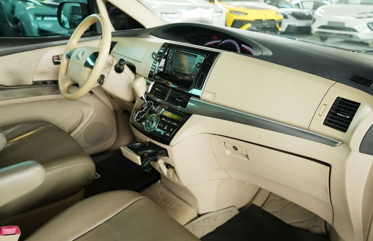 Toyota Previa SE