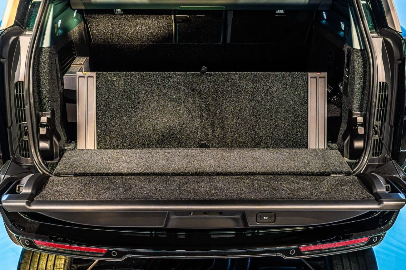Land Rover Range Rover SV P615 SWB 2026  | British Racing Green  | Serenity Interior | GCC Specs