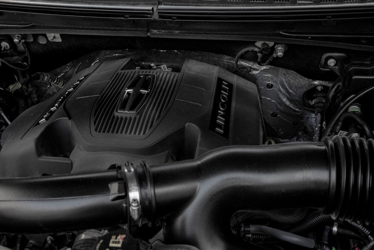 Lincoln Navigator Presidential | 3,085 P.M | 0% Downpayment | Impeccable Condition!