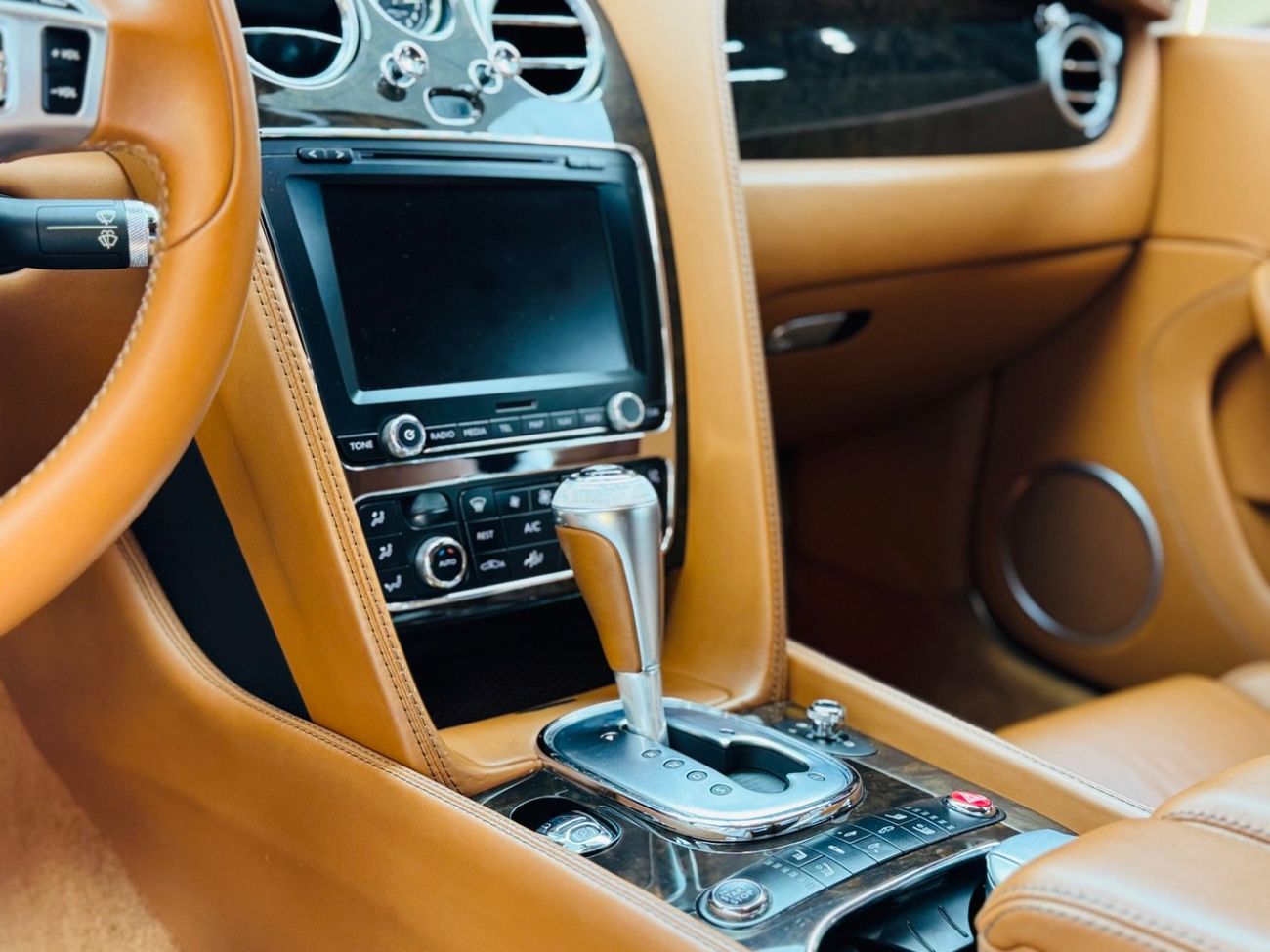 بنتلي كونتيننتال جي تي