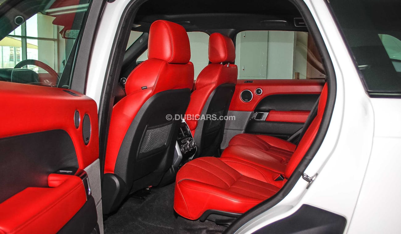 لاند روفر رينج روفر سبورت رنج روفر سبورت V8 2014 من وكالة الطاير  147000 كم لون ابيض و الداخل احمر بدون حوادث او صبغ تحت الضما