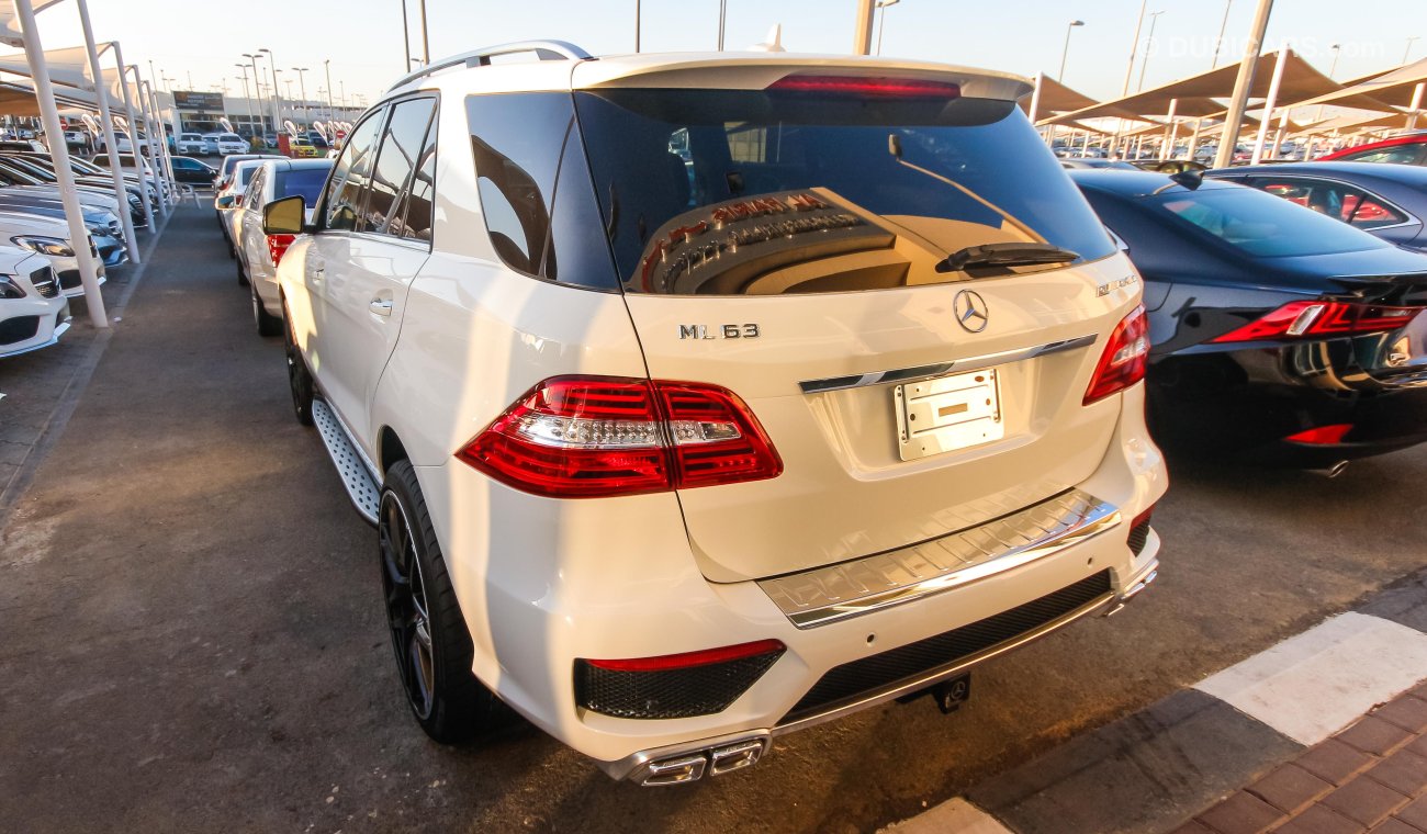 Mercedes-Benz ML 350 With ML63 AMG Badge