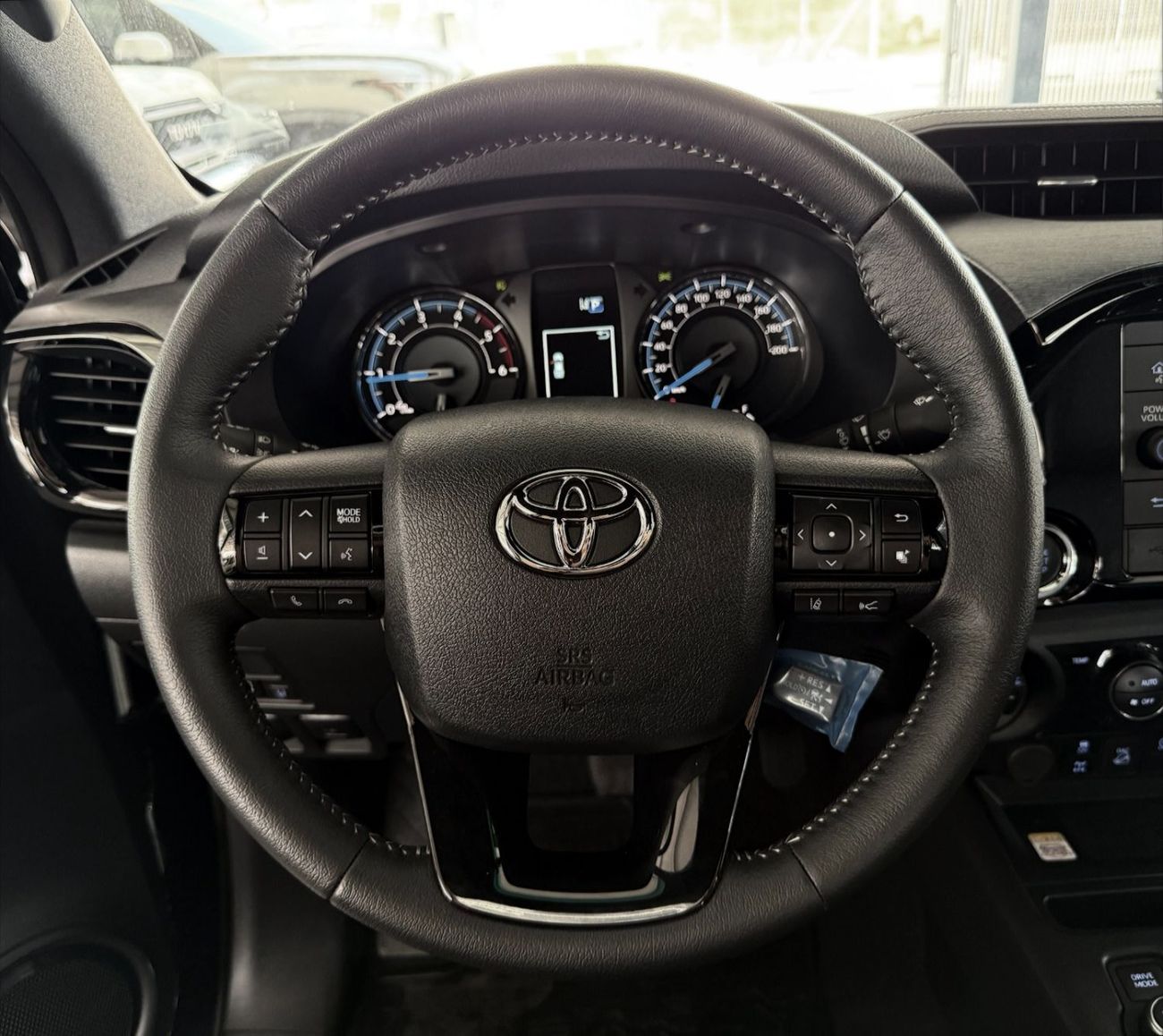 تويوتا هيلوكس HILUX ADVENTURE 2.8 DIESEL MHEV HYBRID **EXPORT ONLY**التصدير فقط خارج الخليج**