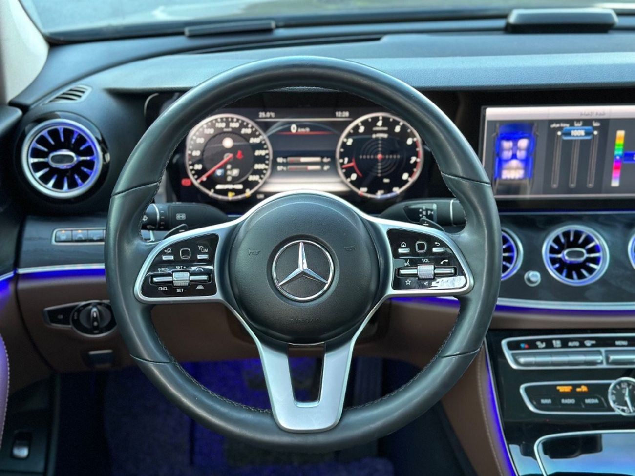 Mercedes-Benz E300 Premium + Merceds e3002020