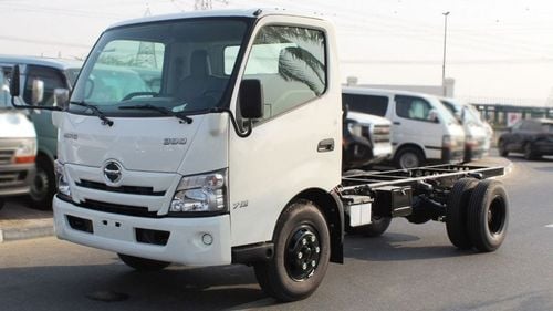 Hino 300 XZU 710L Wide Cab 4x2 – 6.5 Ton