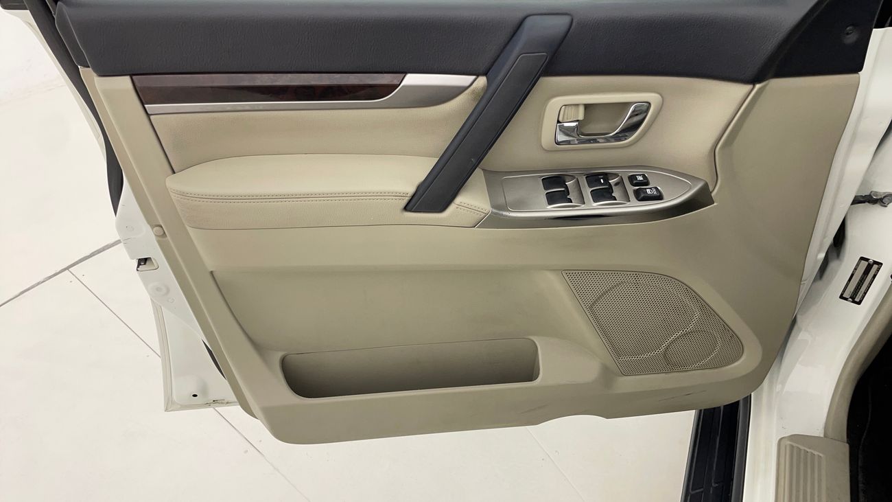 Mitsubishi Pajero GLS MID 3.5 | Zero Down Payment | Free Home Test Drive