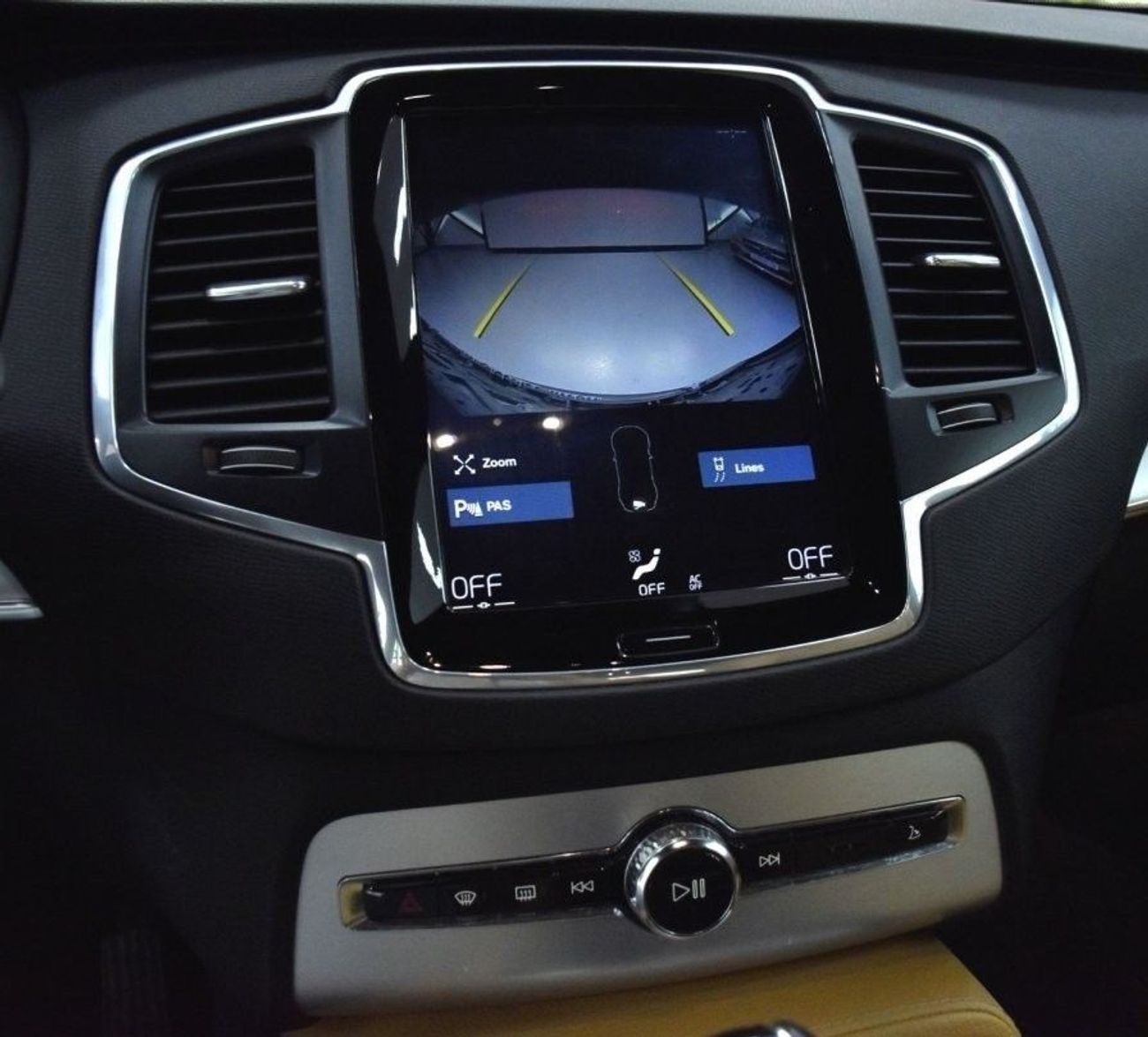 فولفو XC 90 EXCELLENT DEAL for our Volvo XC90 T5 AWD ( 2019 Model ) in Grey Color GCC Specs