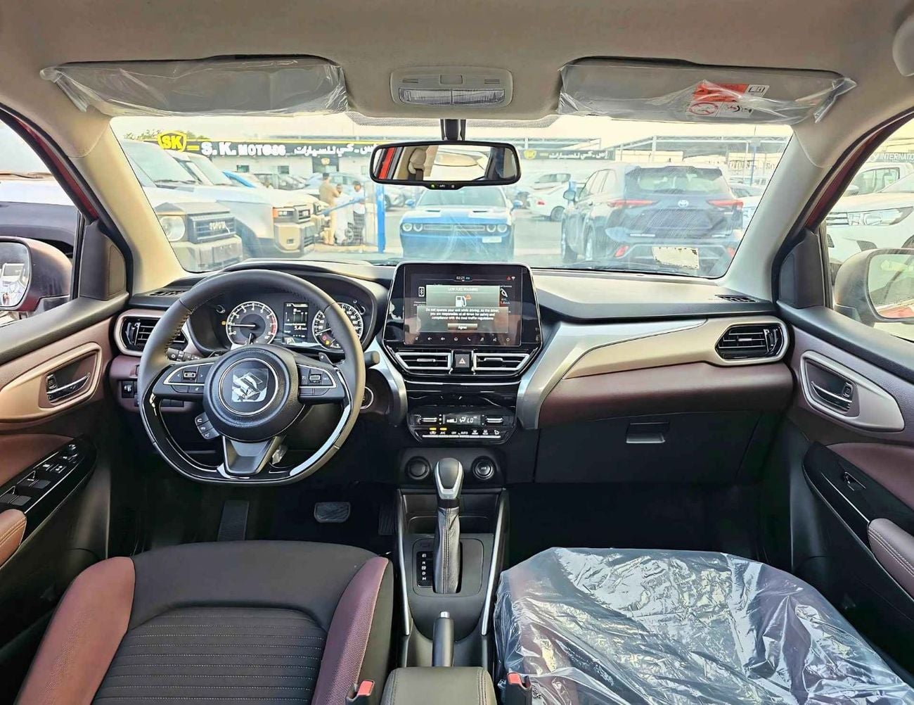 Suzuki Fronx GLX / EURO 5 HYBRID / 1.5L V4 / HEADUP DISPLAY / 360* CAMERAS / " 9" DISPLAY AUDIO (CODE # FRHGLX)