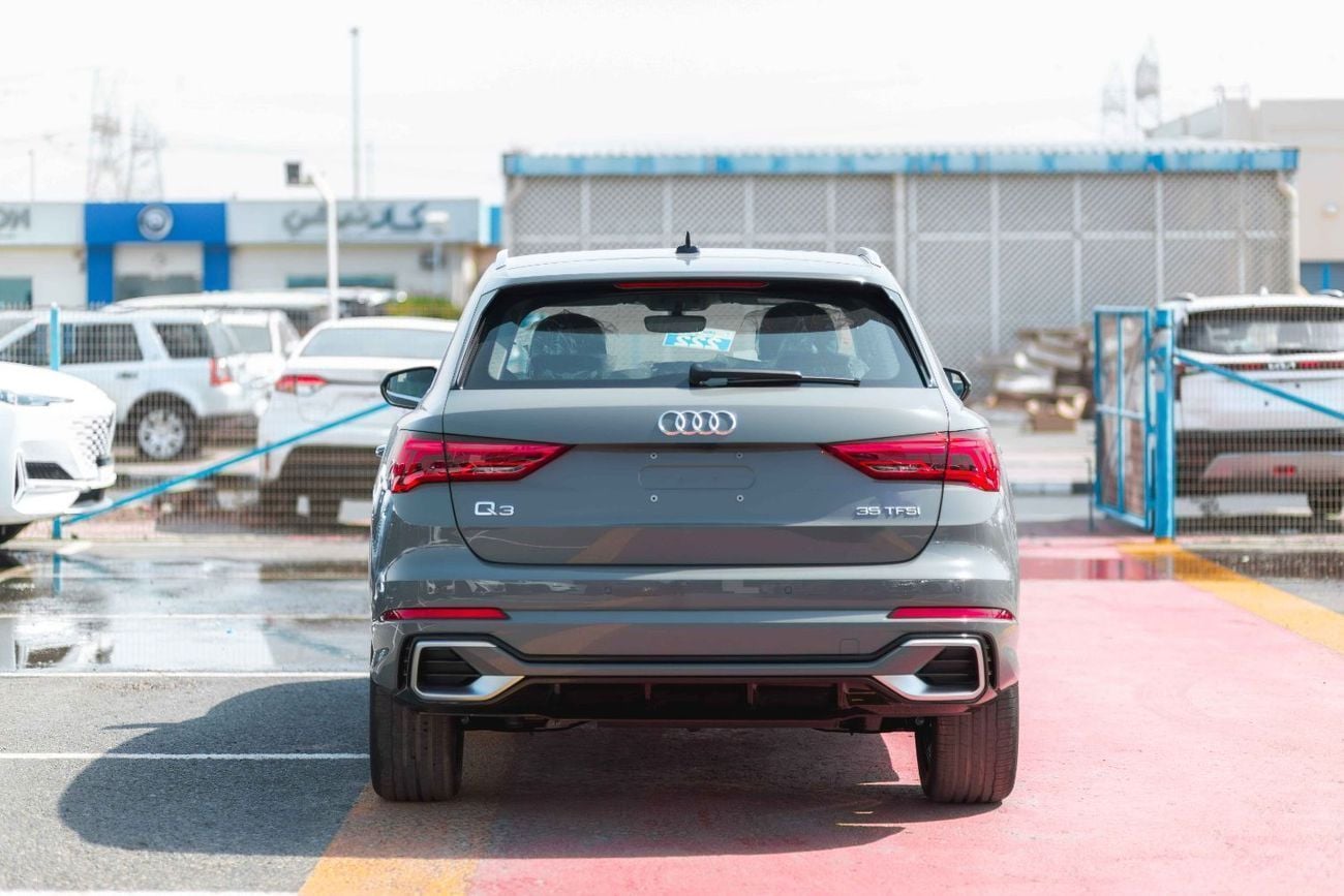 أودي Q3 35 TFSI S-LINE Audi Q3 TFSI 35 S Line 1.5 Turbo (2025) Nardo Grey