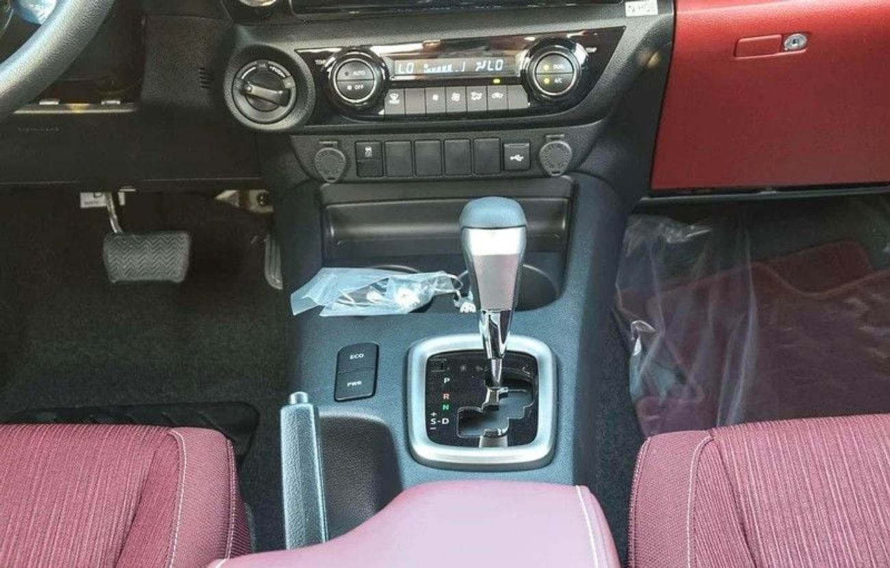 تويوتا هيلوكس GLX 2.7L Double Cab Utility RWD A/T